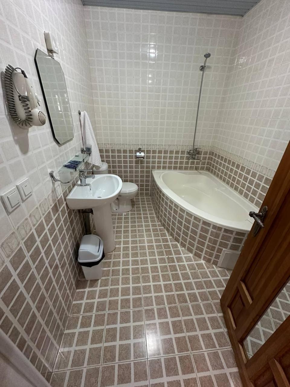 Shoxtut Boutique Hotell Bukhara Eksteriør bilde